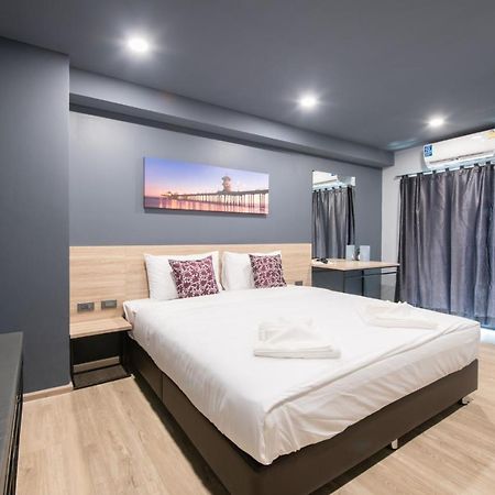 Oblique Apartment - ออฟบลิค อพาร์ทเมนท์ Nonthaburi Eksteriør bilde